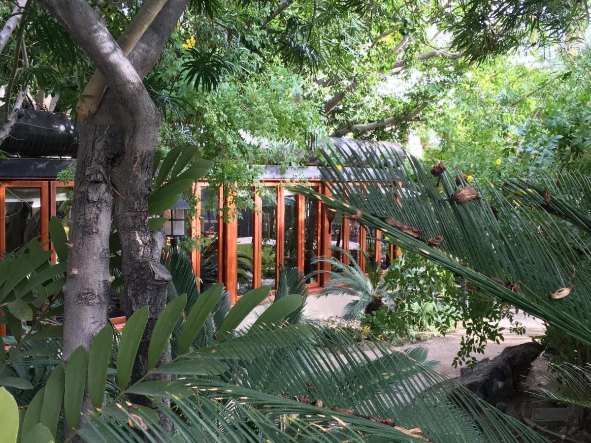 Getaways At Palm Springs Tennis Club Exterior photo